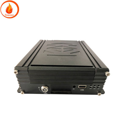 Монтируемый CAR DVR Recorder Мониторинг жесткого диска Четырехканальная система DVR